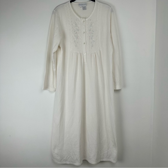 Miss Elaine Nightgown Size Medium White Embroidered Waffle Knit Peasant - Picture 1 of 7